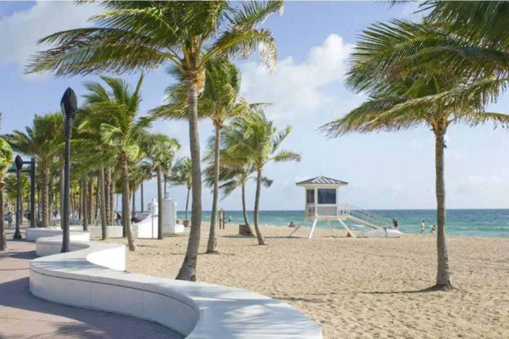 Swaying Palm Beach House Fort Lauderdale Exterior foto